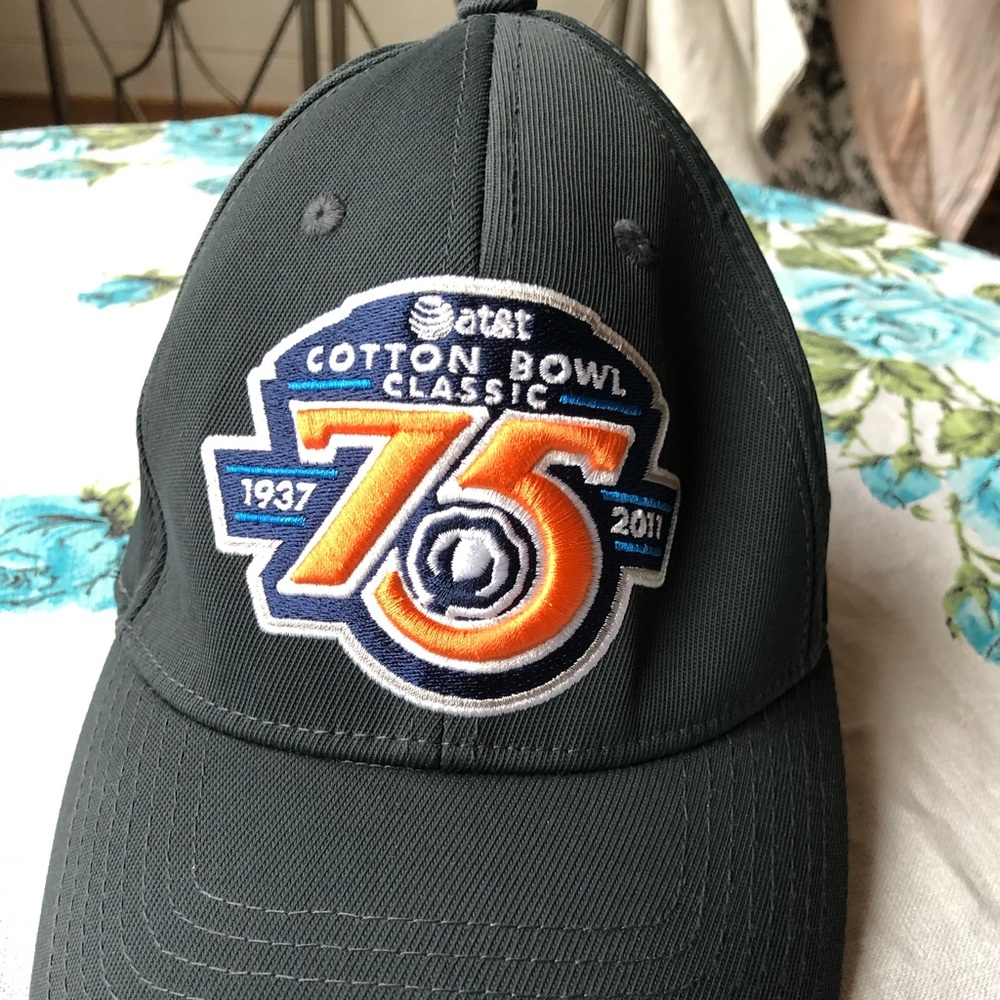 AT&T Cotton Bowl Classic Hat 2011‎ Size L/XL